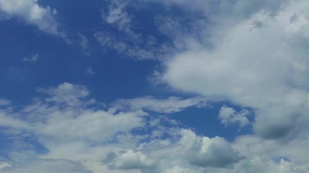 Ciel bleu nuages time-lapse 