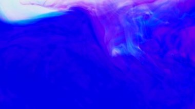 Mürekkep wate dökülür