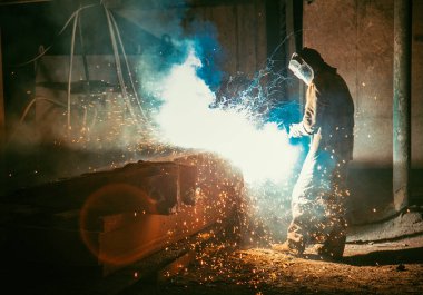 Kaynakçı Kaynak metal yapı