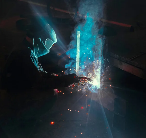 Welder Weld Metal Structure — Stock Photo, Image