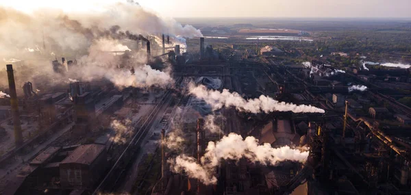 Industri Metallurgiska Anläggningen Gryning Rök Smog Utsläpp Dålig Ekologi Antenn — Stockfoto