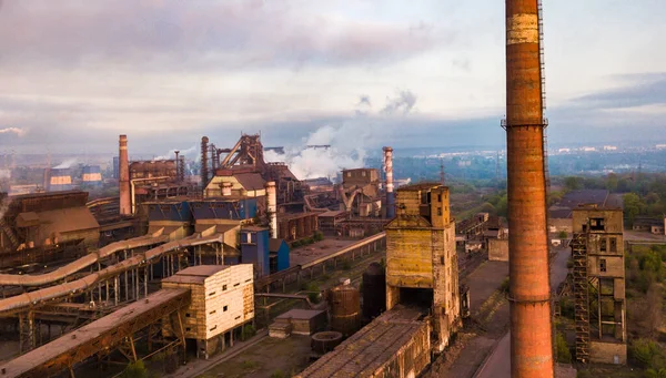 Industrie Hüttenwerk Morgendämmerung Rauch Smog Emissionen Schlechte Ökologie Luftaufnahmen — Stockfoto