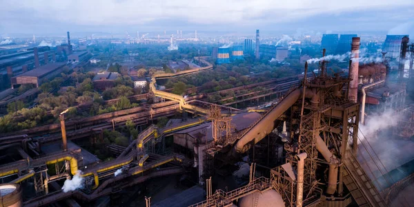 Industrie Hüttenwerk Morgendämmerung Rauch Smog Emissionen Schlechte Ökologie Luftaufnahmen — Stockfoto