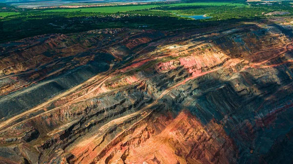 Minério Ferro Pedreira Poço Aberto Mineração Minério Ferro Enorme — Fotografia de Stock