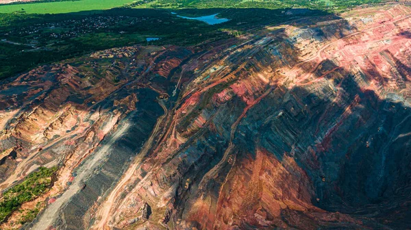 Minério Ferro Pedreira Poço Aberto Mineração Minério Ferro Enorme — Fotografia de Stock