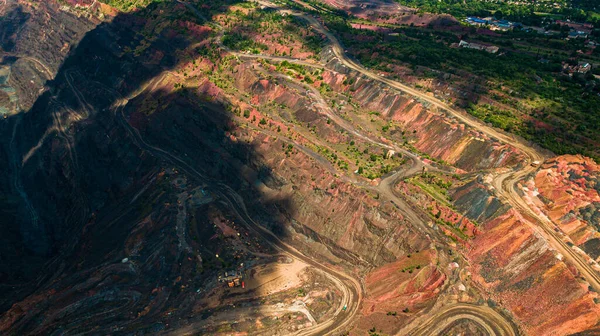 Minério Ferro Pedreira Poço Aberto Mineração Minério Ferro Enorme — Fotografia de Stock