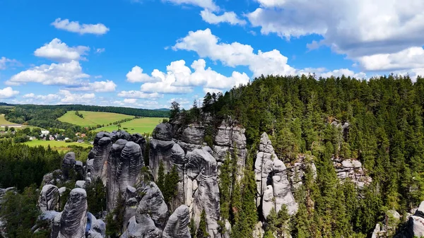 Benzersiz kayalar dağ Adrspasske skaly Ulusal Park Adrszpach, Çek Cumhuriyeti