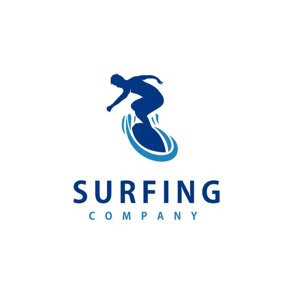 男性のシルエット ボードと海の波の水の渦のロゴデザインとサーフロゴ — ストックベクタ