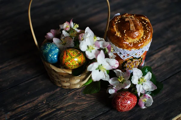 Easter ornaments Easter eggs, Easter bread