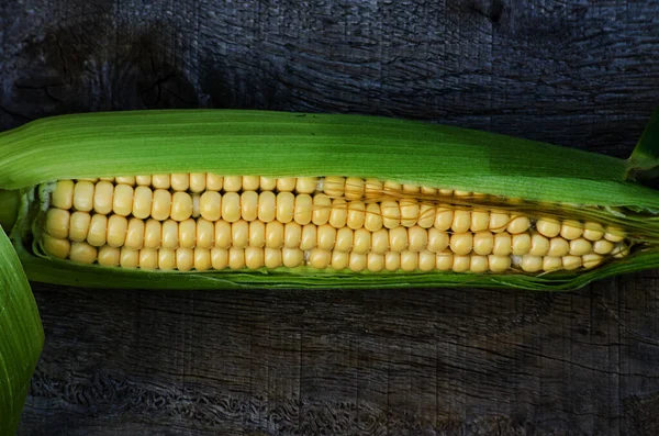 Köstlicher Reifer Gelber Mais Wächst Auf Einem Feld Für Ein — Stockfoto