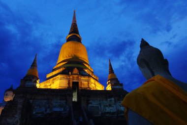 Büyük Buda Wat Yai Chaimongkol, Ayutthaya, Tayland