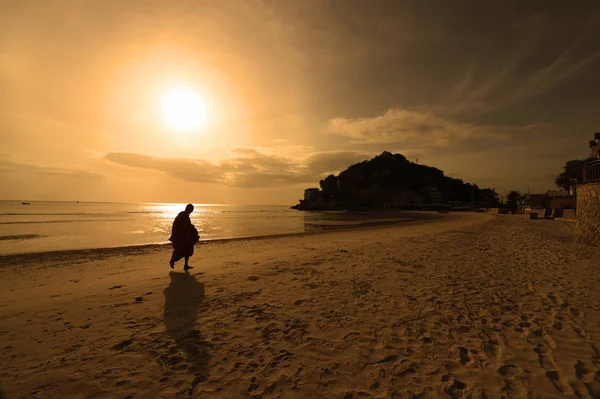 Unidentified Name Buddhist Monk Walking Alms Offering Food Morning Beach — Stock Photo, Image