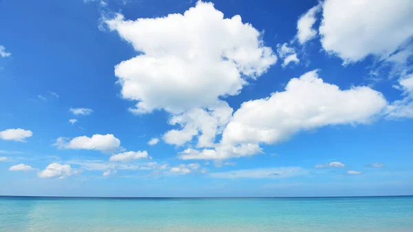 Playa Tropical Cielo Azul Naturaleza — Foto de Stock