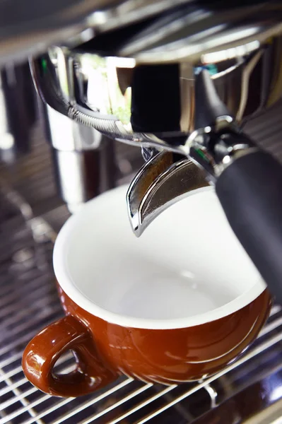 Közelkép Felkészülés Csésze Kávé Kávéfőző — Stock Fotó