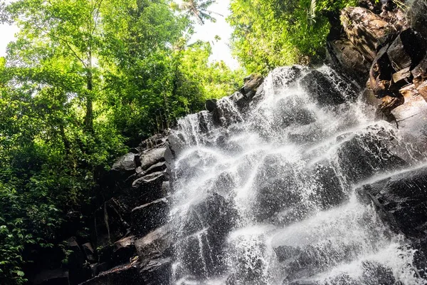 Водопад Канто Лампо Kanto Lampo Waterfall Скрытая Жемчужина Бали Можно — стоковое фото