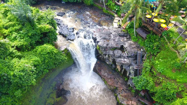 Tegenungan Vattenfall Ett Vattenfall Som Ligger Inte Långt Från Ubud — Stockfoto