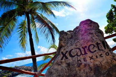 Park Xcaret 'ta güneşli bir gün. Meksika.