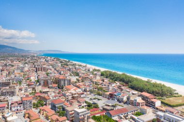 Calabria 'daki Locri' nin hava görüntüsü