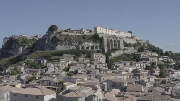 Drone Video Ciudad Gerace Calabria Edificios Arquitectura — Vídeos de Stock