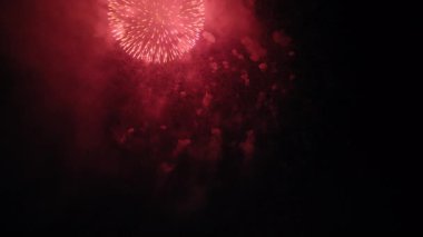 Diwali Hindistan Kültür Kutlaması İçin Gece Gökyüzünde Havai fişek Gösterimi.