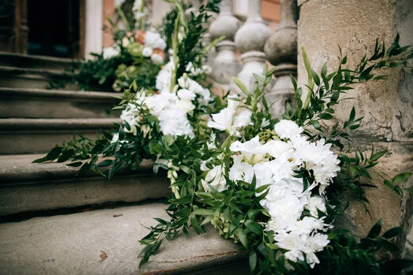 Bloem Decoraties Van Huwelijksceremonie Buiten — Stockfoto