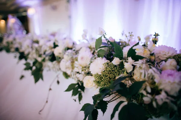 Soft Cute Bridal Decoration White Table — Stock Photo, Image