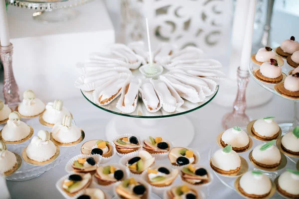 Deliciosa Mesa Boda Ajuste Bruschettas —  Fotos de Stock