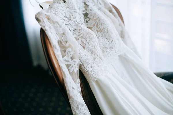 Невеста Утром Свадебные Детали Великолепное Свадебное Платье — стоковое фото