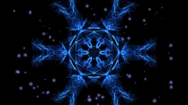 Copo de nieve fractal vivo con pequeños copos de nieve brillantes sobre fondo negro, cambio de color suave de azul a blanco, movimiento divergente del túnel — Vídeos de Stock