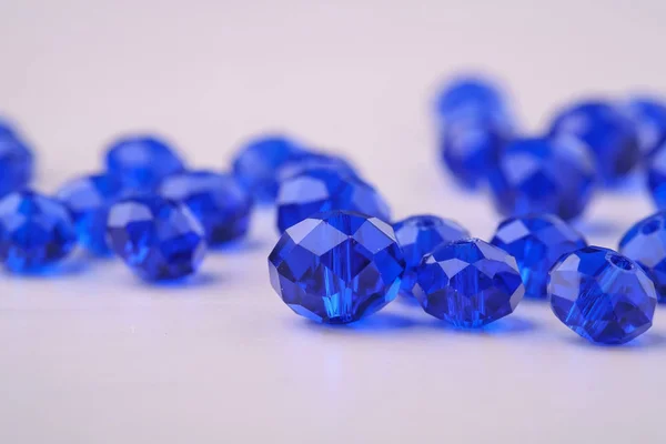 Schmucksteine Perlen Blaue Und Dunkelblaue Farbe Aus Nächster Nähe — Stockfoto