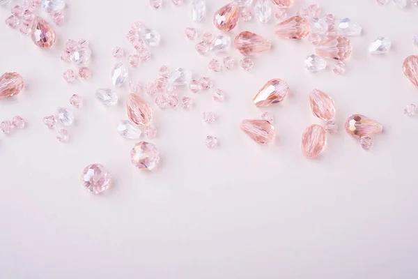 Драгоценные Камни Бусины Розового Белого Цветов — стоковое фото