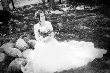 Güzel mutlu gelin buketi Park ile