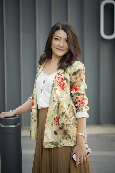 Beautiful Asian Business Woman Kazakh Fashion Girl — Stock Photo, Image