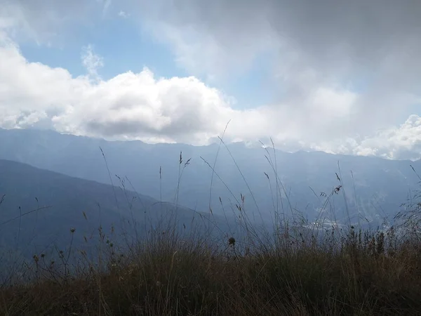 Randonnée Travers Les Sentiers Montagne Pittoresques — Photo