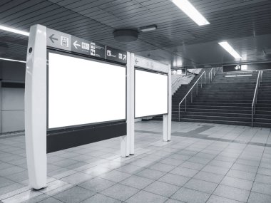 Tren istasyonu metro seyahat bilgi Pano tabela kadar alay
