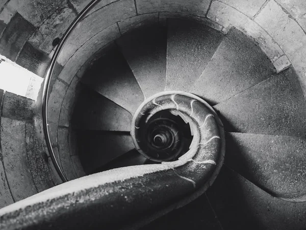 Wendeltreppe alte Architektur Detail abstrakten Hintergrund — Stockfoto