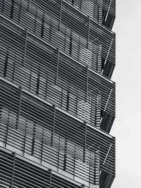 Wzór stalowy detal architektura elewacji projekt nowoczesny budynek — Zdjęcie stockowe