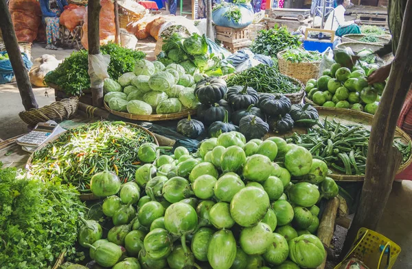Овощи киоск в Fresh Market Place Мьянма Азиатские поездки — стоковое фото