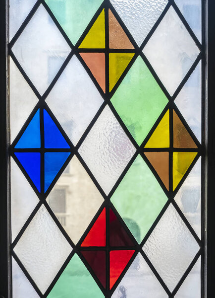 Оформление витражей Прозрачный красочный узор
