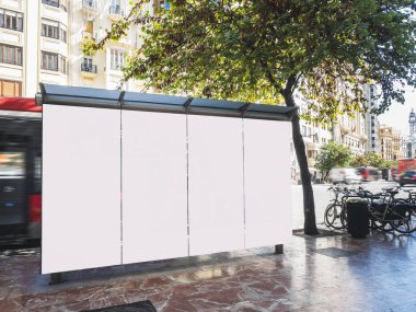Bus Shelter'da Billboard Banner Media'yı açık havada titretin