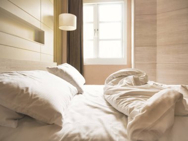 Yatak çarşafı yatak ve yastıkyatak iç berbat