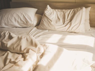 Yatak çarşafı yatak ve yastıkyatak iç berbat