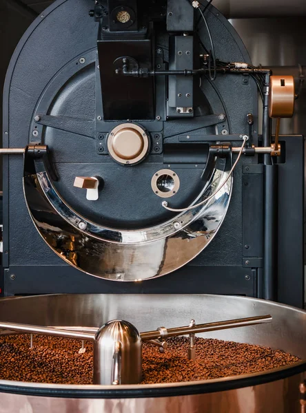 Café Máquina de tostado Mezcla de granos de café Industria del café —  Fotos de Stock