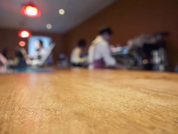 Mesa balcão interior café café com borrão Barista — Fotografia de Stock