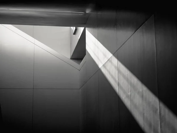 建筑细节 现代建筑结构阴影阴影照明 — 图库照片