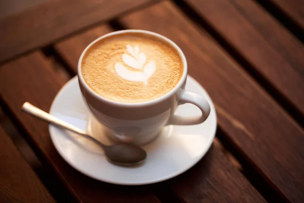 Xícara Cappuccino Com Arte Latte Perfeito Sobre Mesa Vista Superior — Fotografia de Stock
