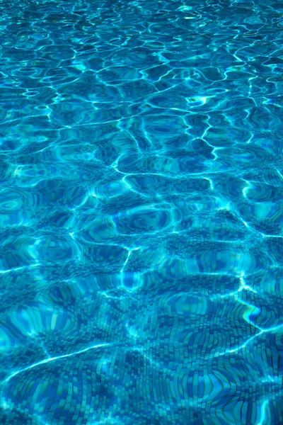 Reines Poolwasser Hintergrund — Stockfoto