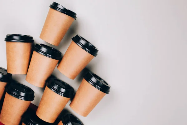 Molte tazze di caffè da portare via — Foto Stock