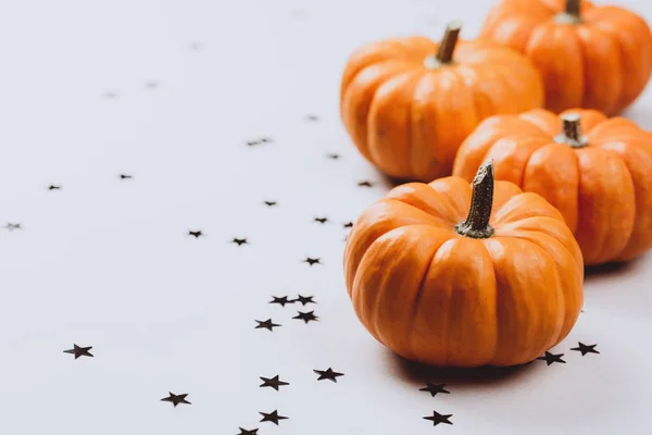 Halloween Kürbisse Mit Schwarzem Dekor Festliches Konzept — Stockfoto