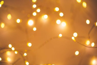 Bulanık altın şenlikli ışıklar